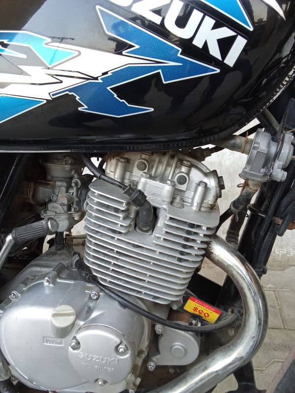 Suzuki GS 150 SE model 2022, urgent sale 3