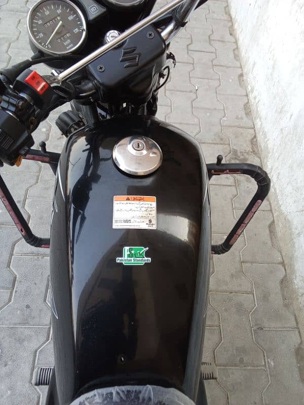 Suzuki GS 150 SE model 2022, urgent sale 4