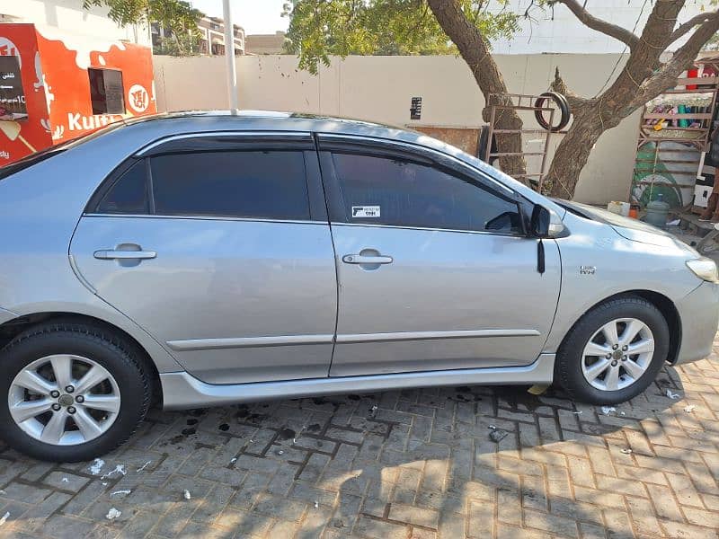 Toyota Corolla Altis 2013 6