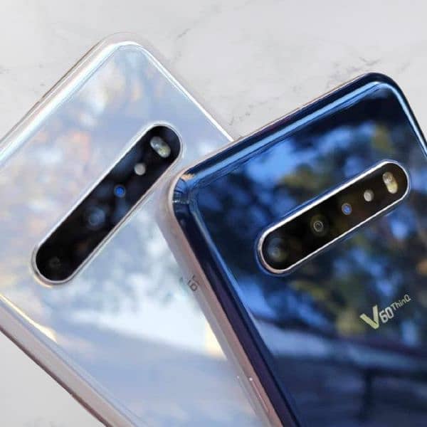 Lg V60 & G8X 1