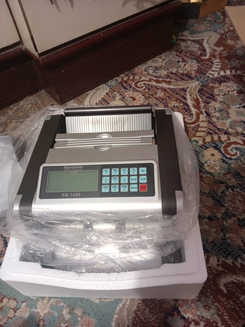 currency counting machine with UV fake currency detector 5