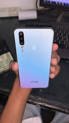 vivo y17