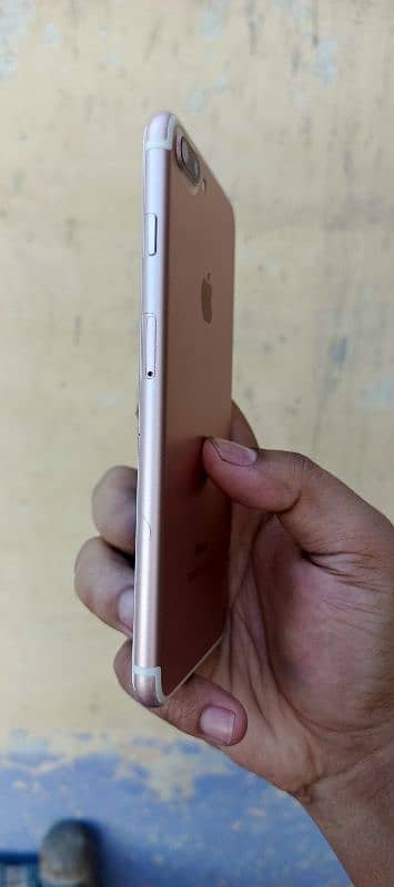 I phone 7+ non pta factory unlock 10 by 10 2