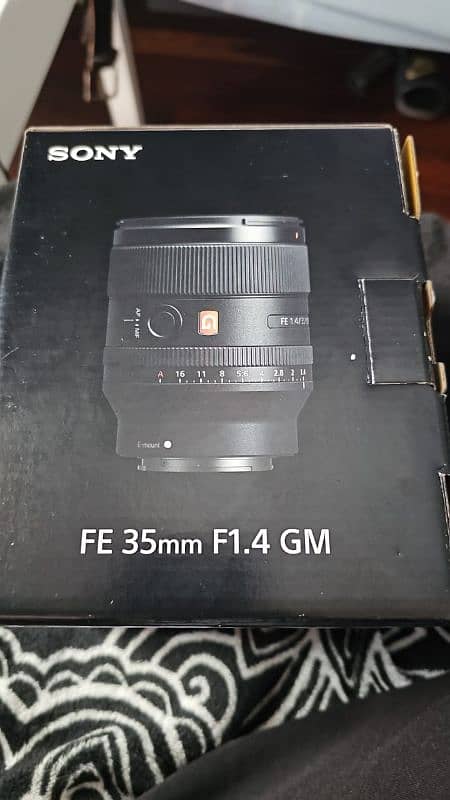 Sony 35mm f/1.4 G Master Lens – Like New Condition 2