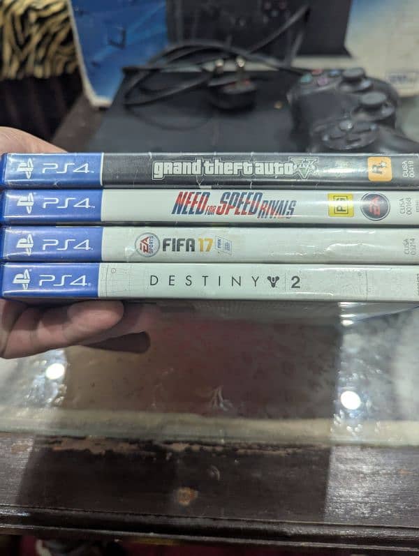 GTA 5, NFS Rivals, FIFA 17, Destiny 2 - Slightly Used PS4 CDs 0