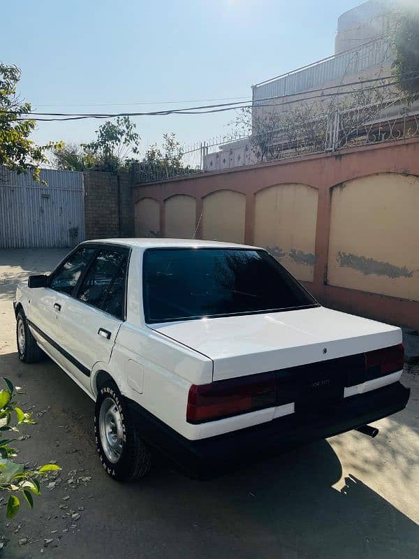 Nissan Sunny 1987 11