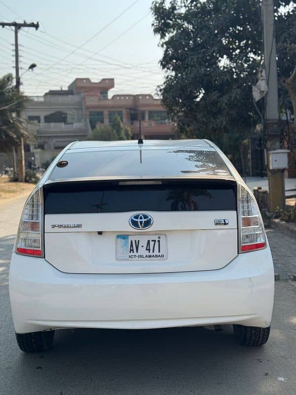 Toyota Prius 2010/14 Total genuine | Better then grande and civic | 3