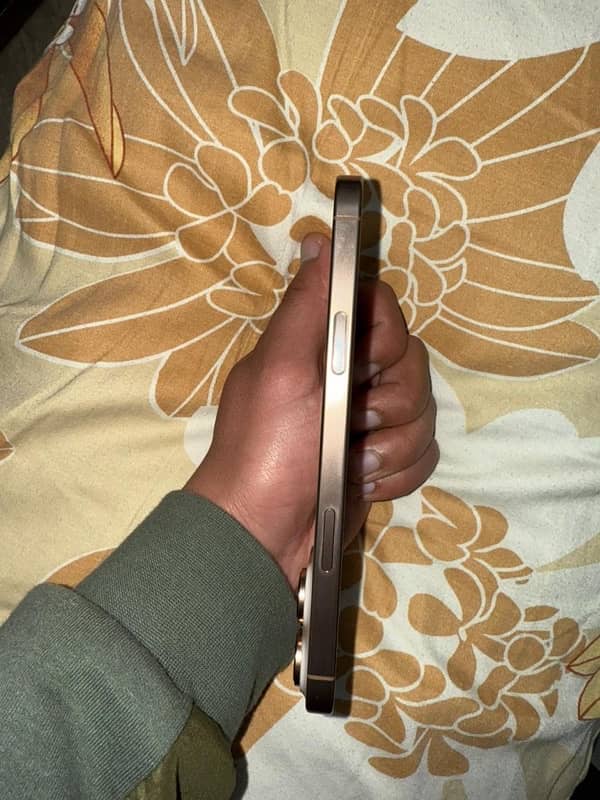 i phone 16 pro max 256gb factory unlock 2