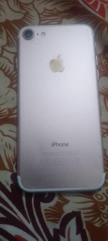 iPhone 7 128 gb 4