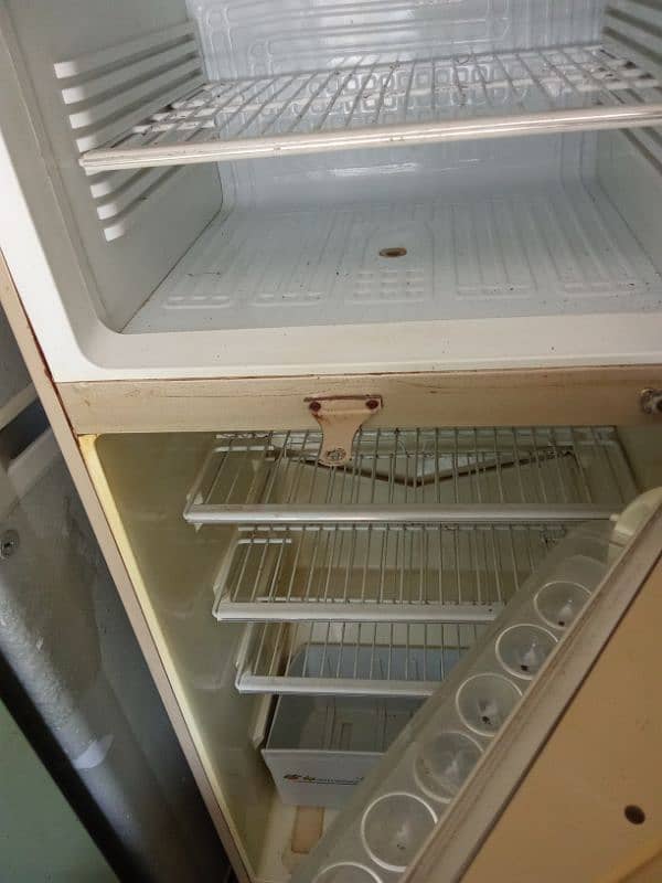 Refrigerator 1