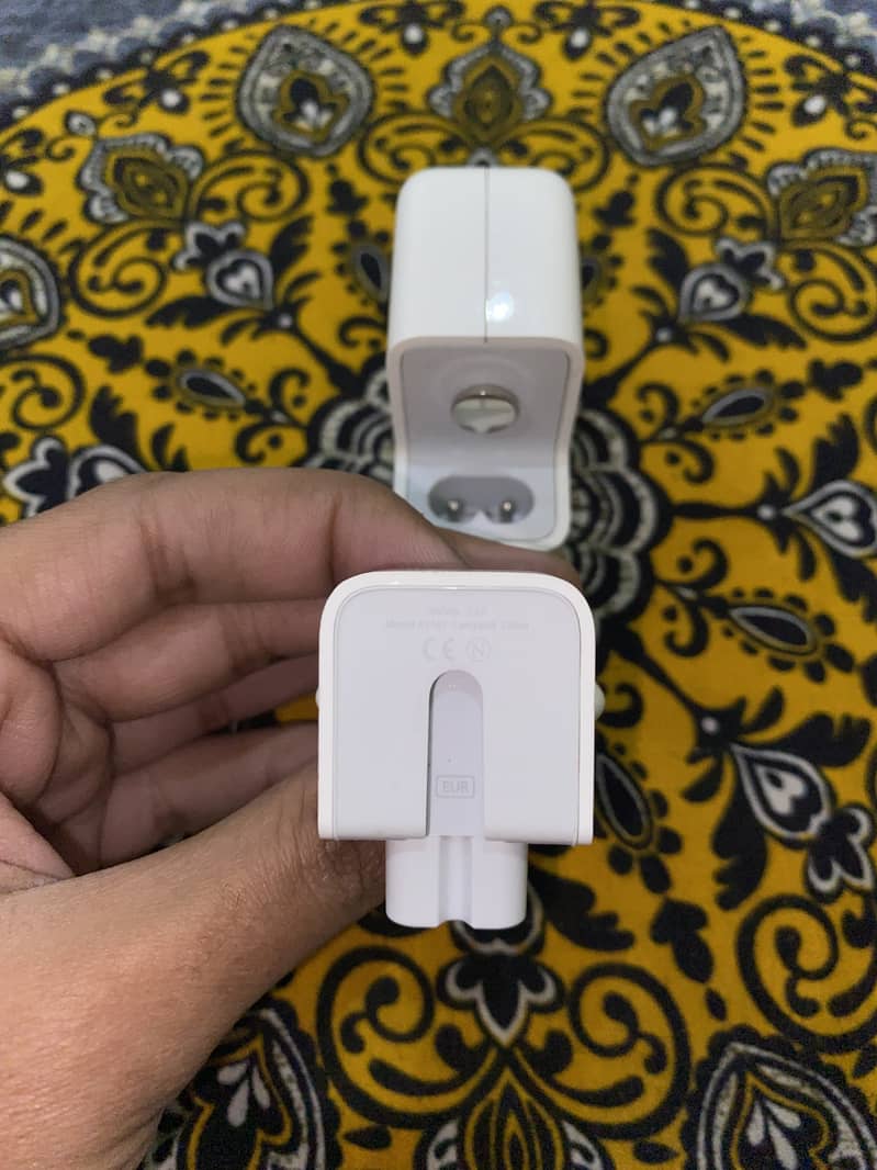 Original Apple 30W Charger & 2m Cable (Pulled from MacBook Air M1 Box) 5