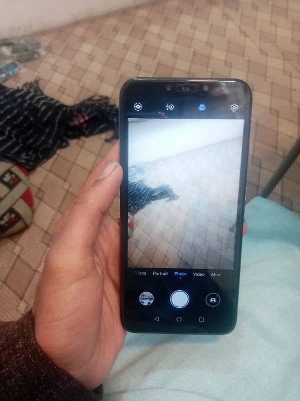 nova 3I 4.128 GB finger not working back crack OK Mobail 2