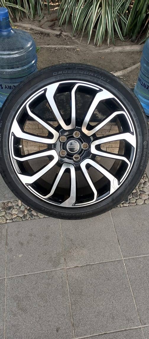 Imported Used Range Rover Rims & Tires 4