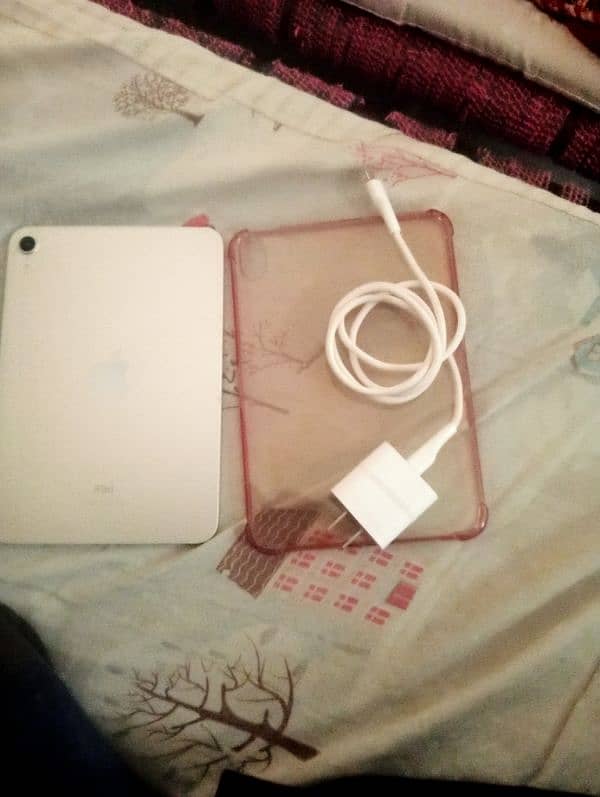 iPad mini 6 look like brand new condition may have 0