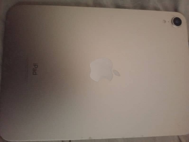 iPad mini 6 look like brand new condition may have 4