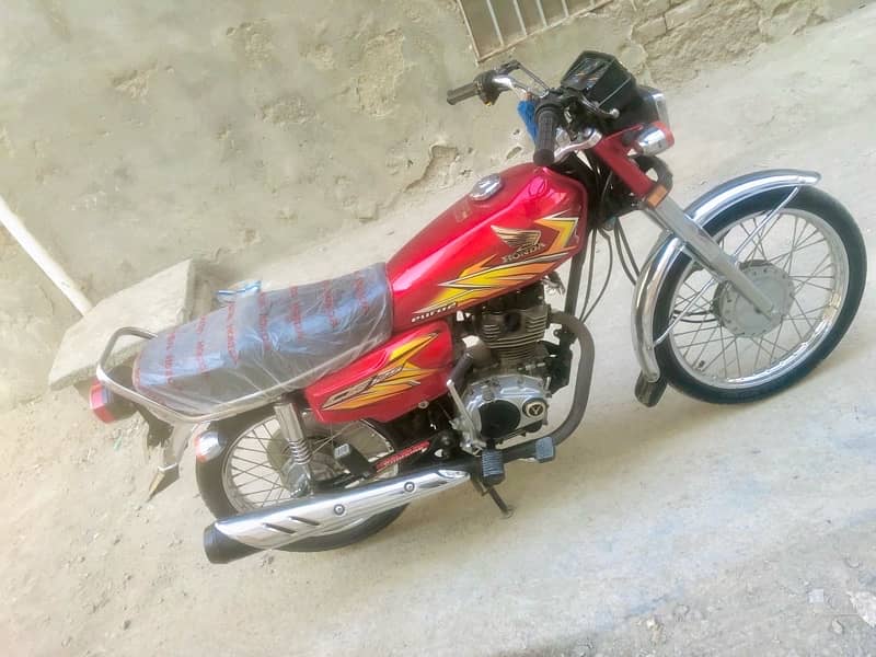 Honda 125 All ok Red colur 2