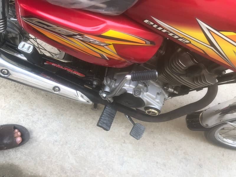 Honda 125 All ok Red colur 3