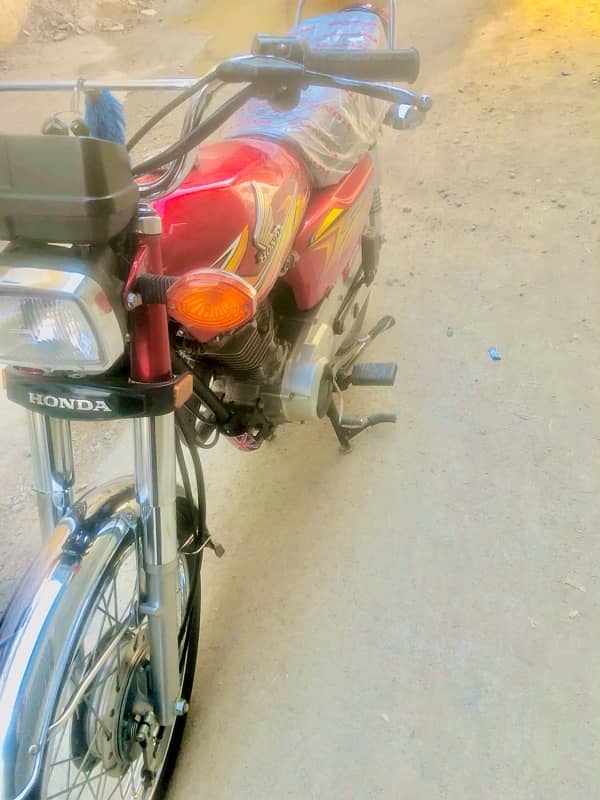 Honda 125 All ok Red colur 5