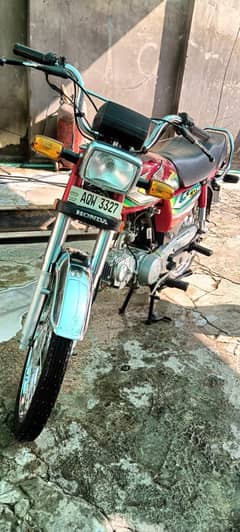 Honda CD 70 2023