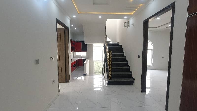 Ideally Located House Of 3 Marla Is Available For Sale In Lahore 17