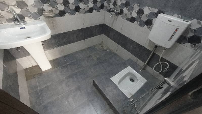 Ideally Located House Of 3 Marla Is Available For Sale In Lahore 27