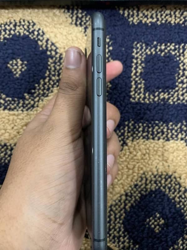 iphone 11 64 gb factory unlock 90 % 0