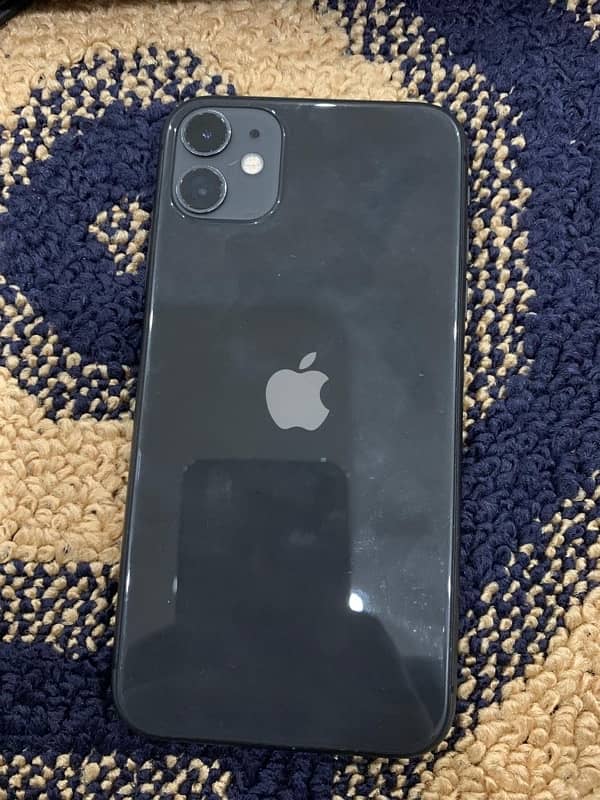 iphone 11 64 gb factory unlock 90 % 4