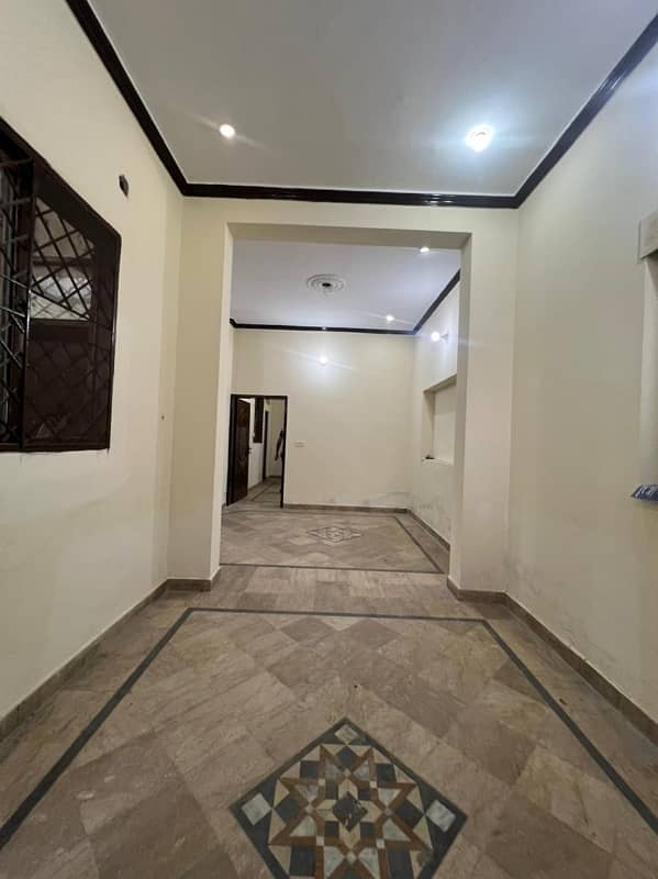 A BEAUTIFUL HOUSE FOR SALE DEPENDS ON 4 MERLA DOUBLE STORY IN AL AHMAD GARDEN PHASE 1 GT ROAD LAHORE. 3