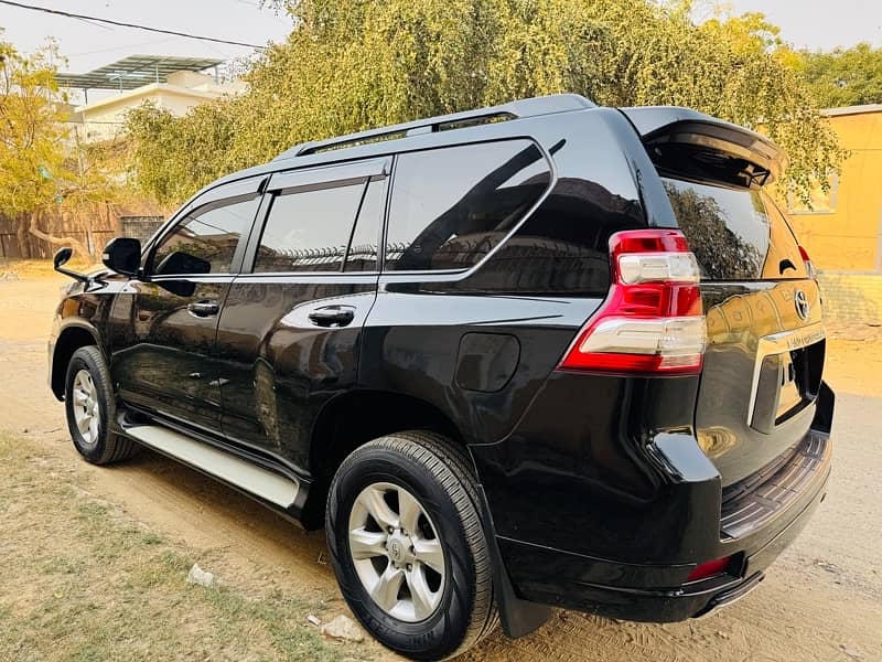 Toyota Prado 2012/18 7 seater sunroof 3