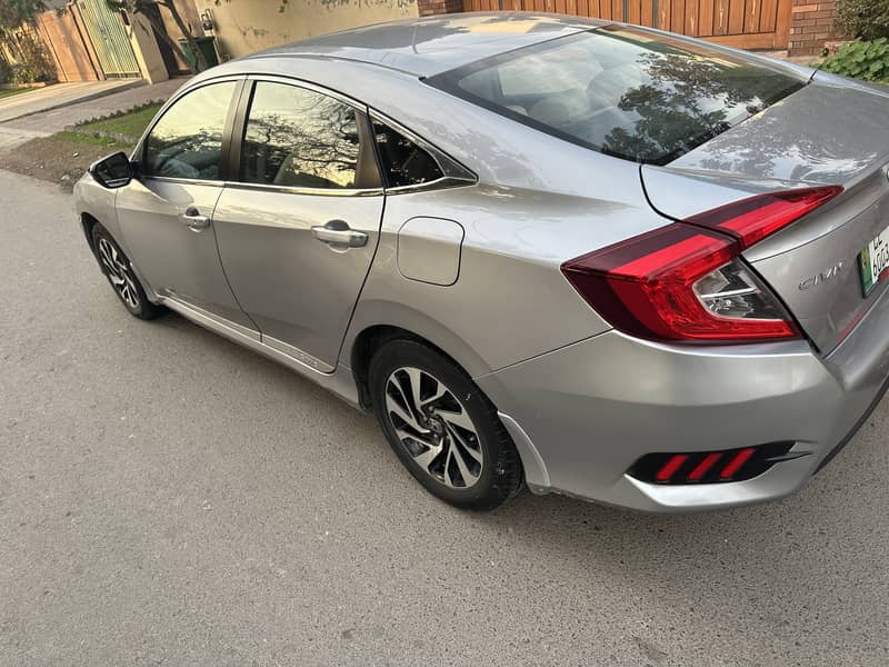 Honda Civic Oriel 2017 3