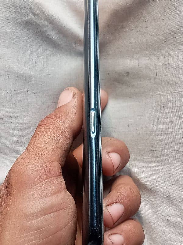 OPPO Reno Z        8/512 4