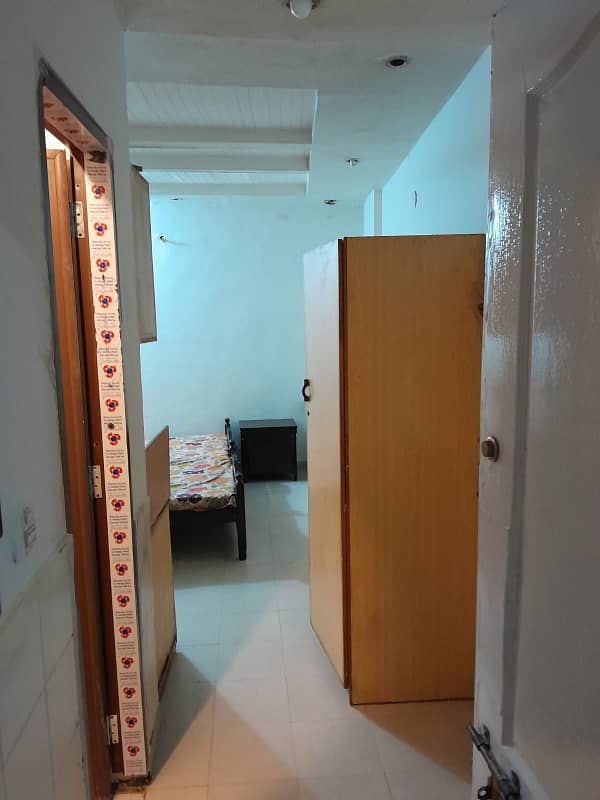 Idol Furnished Apartment Male/ Female 12