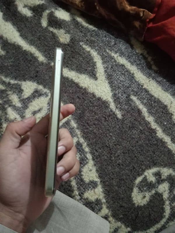 vivo y18 no use phone 4/128 2