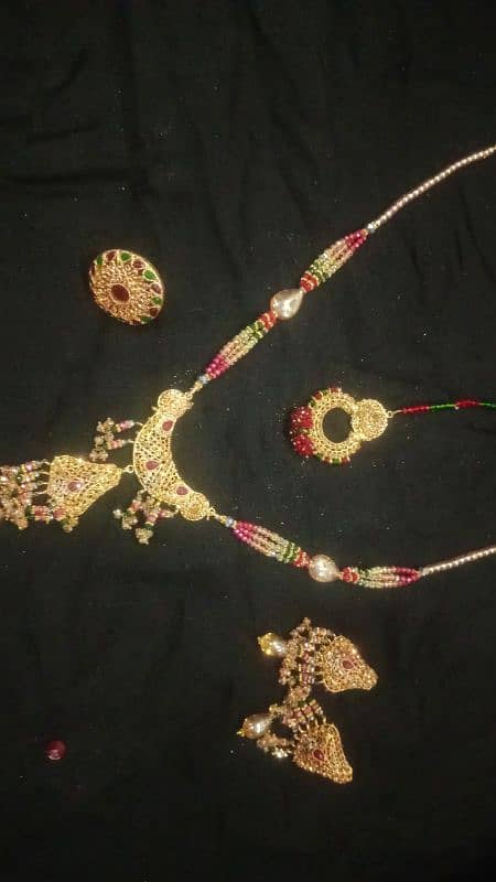 barat set also casualy used 5