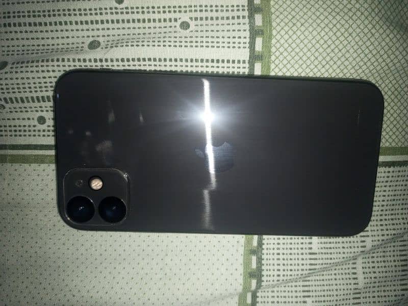 iphone 11 jv 64 jb ( black colour) 2