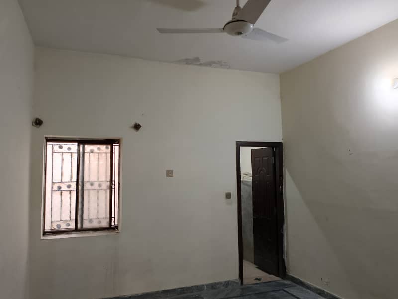 Single room with bathroom for bechlors in in Khanna dak Islamabad 1