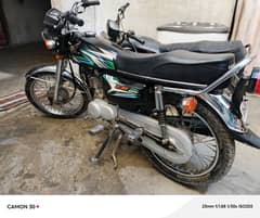 2022 model cg125