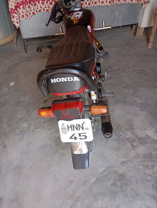 Honda 70  2015model. plaese call me 03067001202. . . 03025101267 2