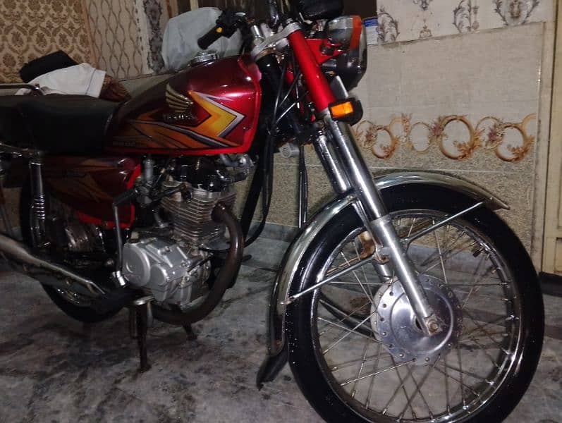 Honda 125 one hand use 8