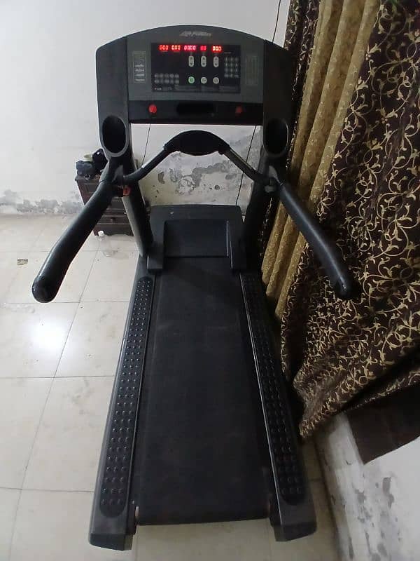 Treadmill / running machine / jogging machine 1