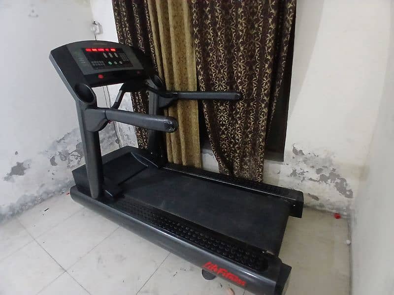 Treadmill / running machine / jogging machine 2