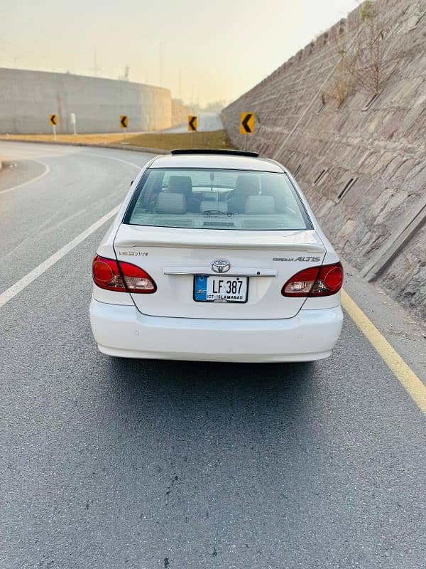 Toyota Corolla Altis 2007 18