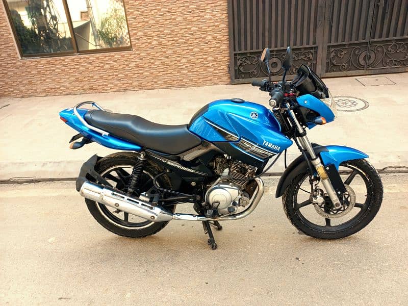 Yamaha YBR 2015 model total original bike 28000 km driven only 0