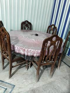 Dinning Table of Wood