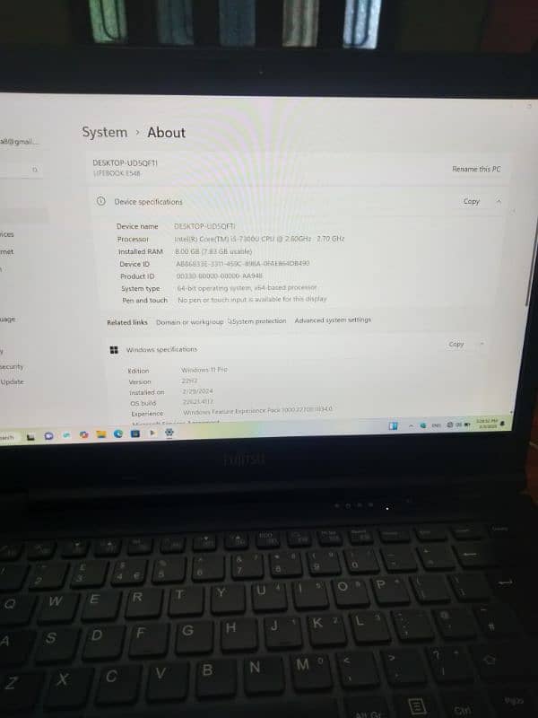 Fujitsu lifebook laptop i5 7th generation 1