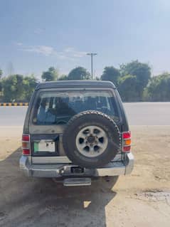 Mitsubishi Pajero 1995