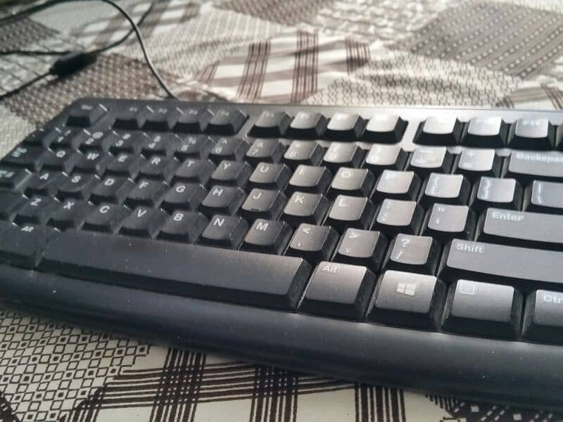 LG Keyboard for sale 3