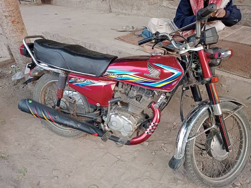 Honda cg125 good condition no work required 17 model 18 ka sticker ha 2