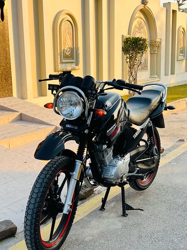 Yamaha YBR 125G 2018 model Only 2470km genuine mileage 3