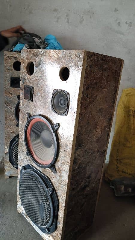 Wooden Heavy Weight Outdoor Speaker 6